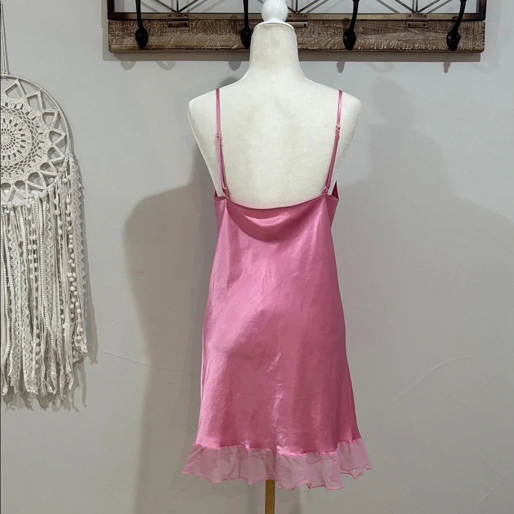 🎀Vintage 80’s Pink Satin Slip Dress with Ruffle Hem - Picture 5 of 5